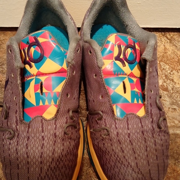 🚫SOLD🚫Gray and Yellow KD Size 1Y - Picture 2 of 4